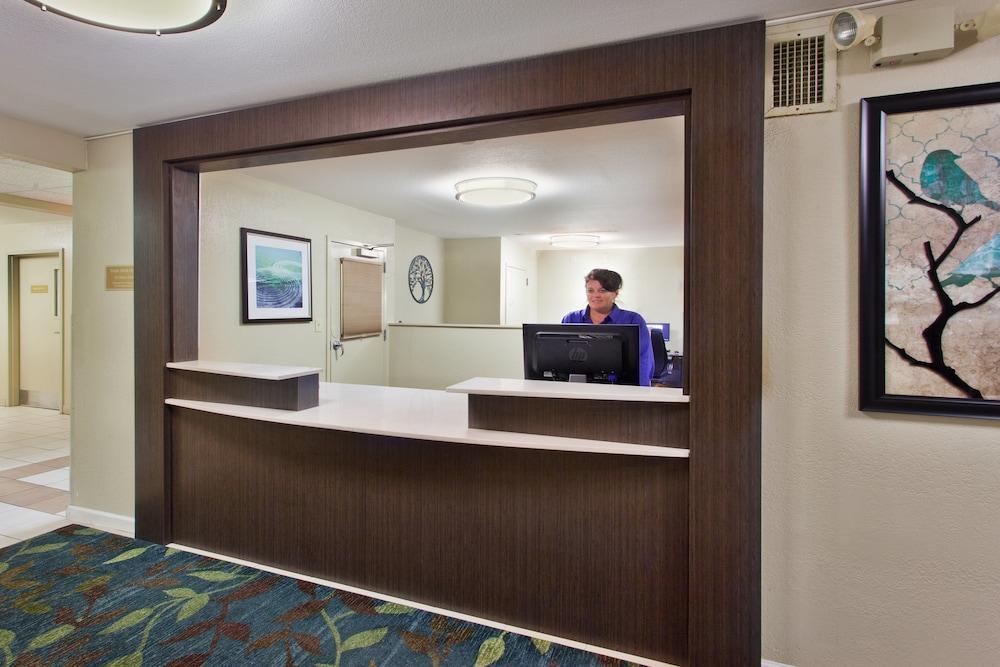 Sonesta Simply Suites Oklahoma City Airport エクステリア 写真