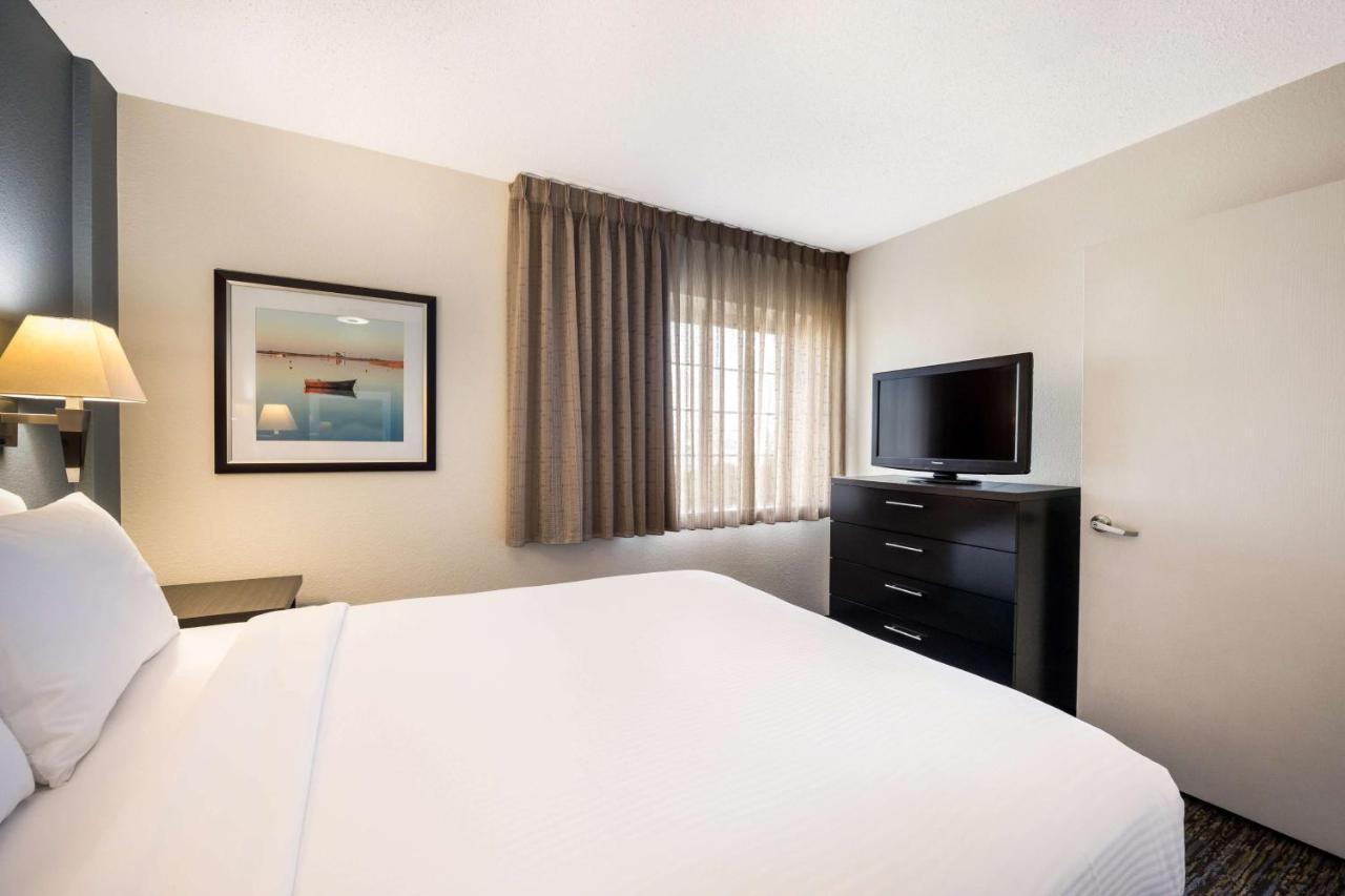 Sonesta Simply Suites Oklahoma City Airport エクステリア 写真