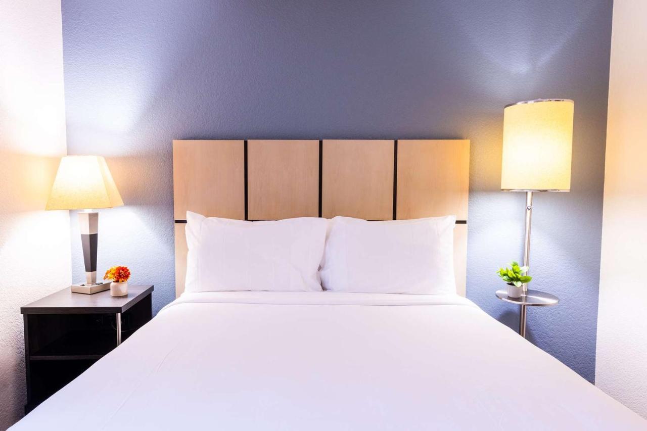 Sonesta Simply Suites Oklahoma City Airport エクステリア 写真