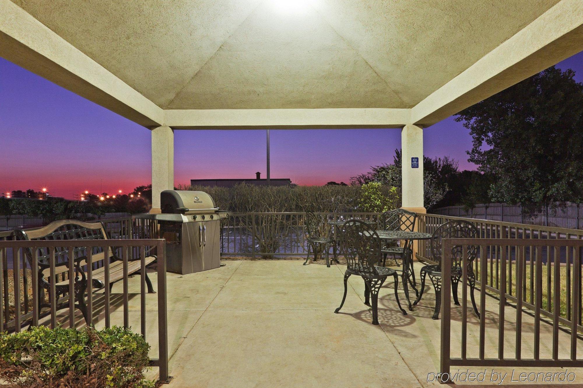 Sonesta Simply Suites Oklahoma City Airport レストラン 写真