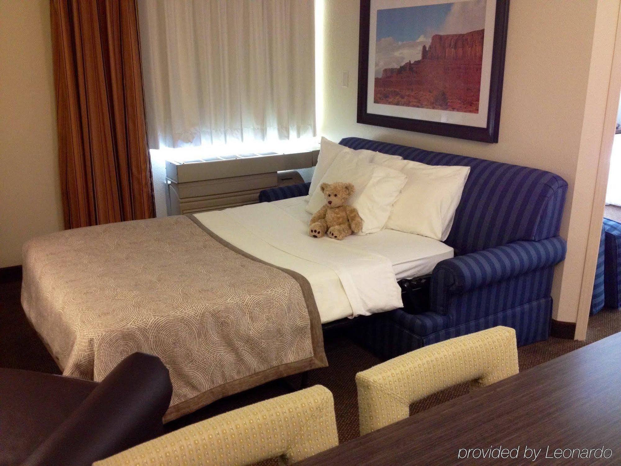 Sonesta Simply Suites Oklahoma City Airport エクステリア 写真