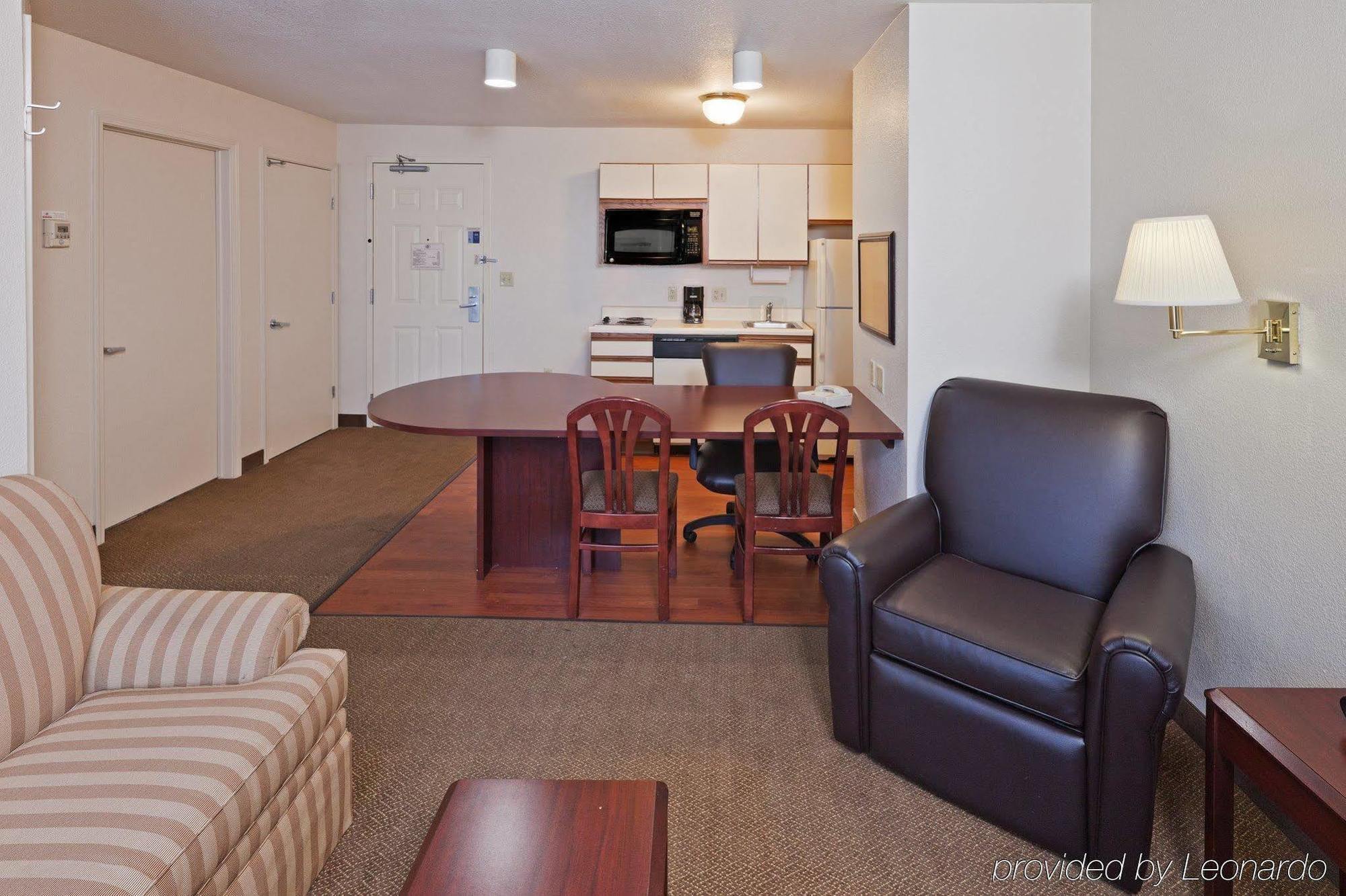 Sonesta Simply Suites Oklahoma City Airport エクステリア 写真